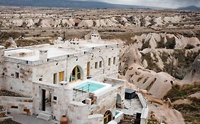 Millstone Cave Suites Hotel